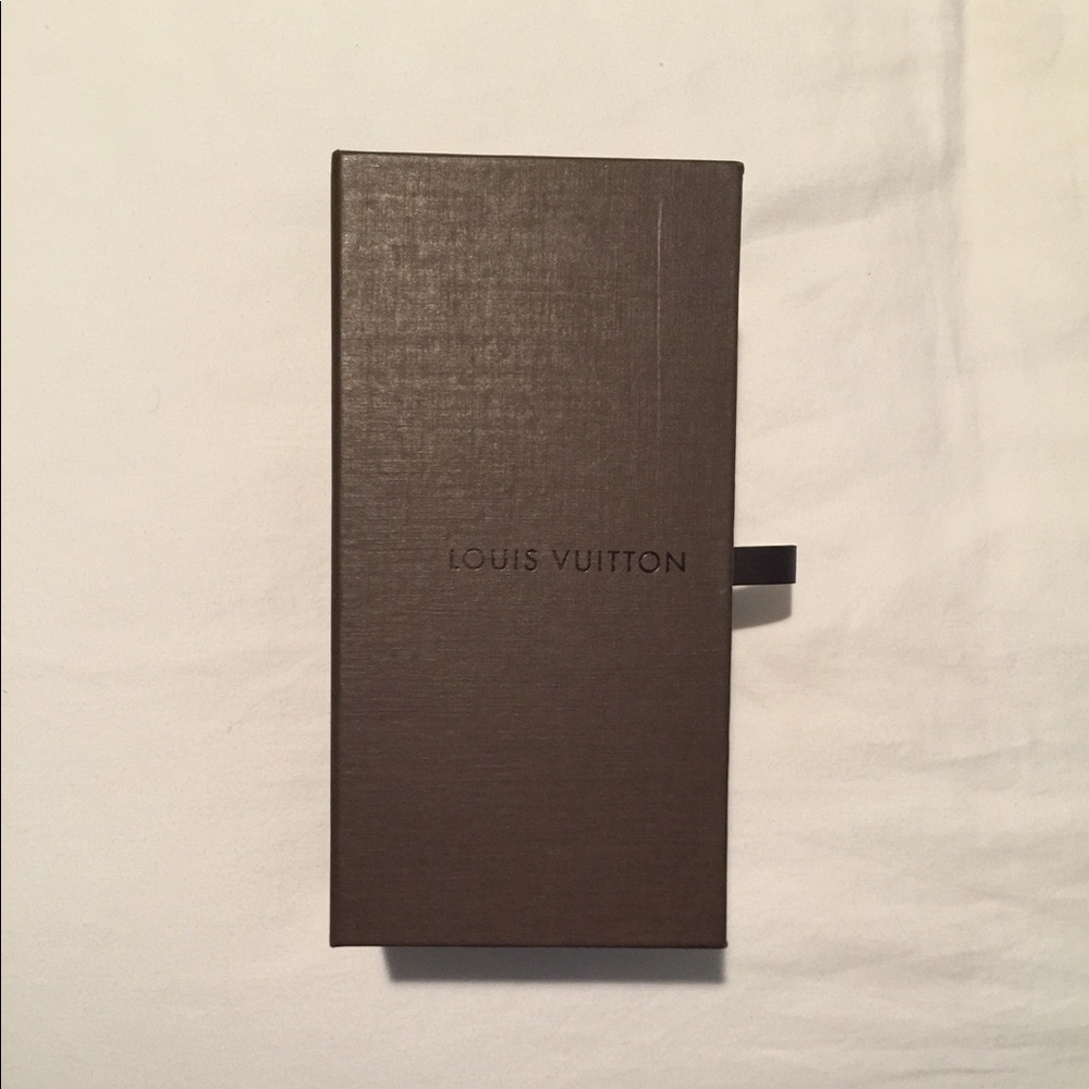 🆕Authentic Louis Vuitton Eyeglass Box 😎
