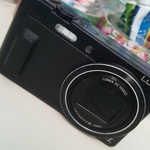 LUMIX CAMERA