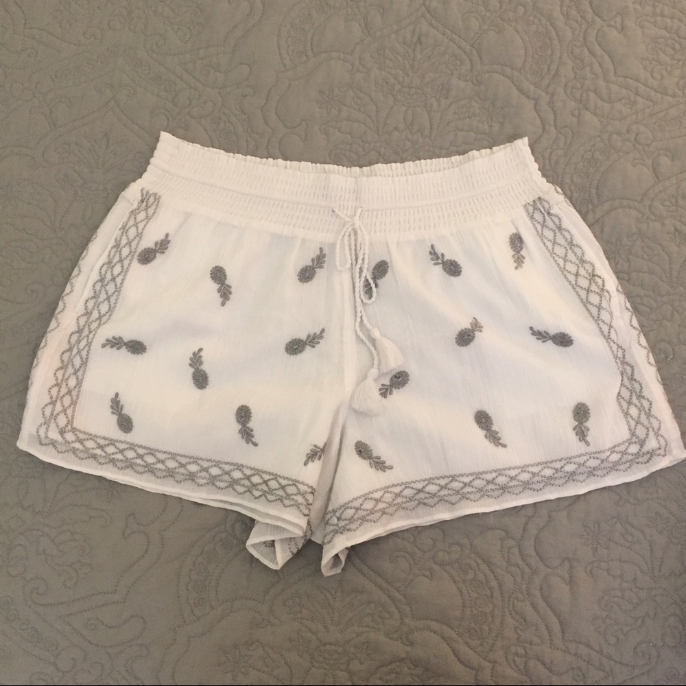 NWT!! J. Crew white embroidered short