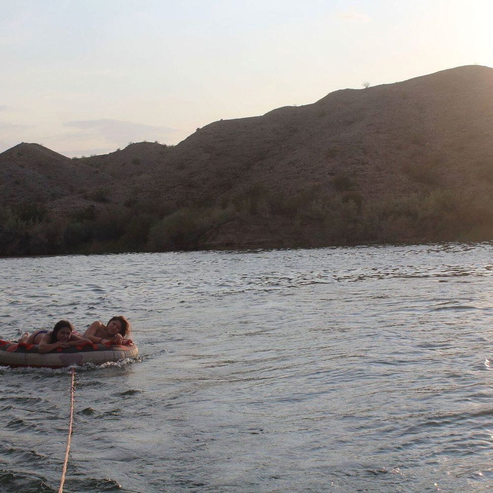 Meet your Posher, Ari