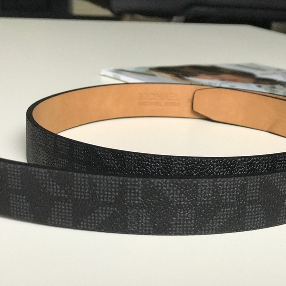 Michael Kors Belt Black - Picture 4 of 5