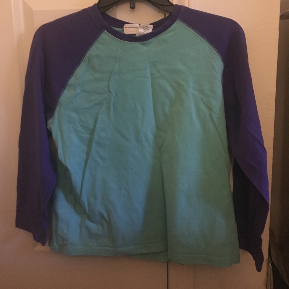 A cute tee shirt that doesn't fit me no more