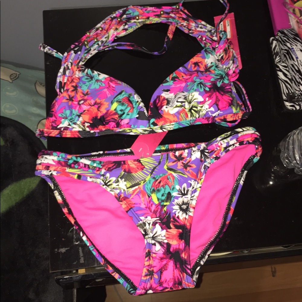 Bathing suit