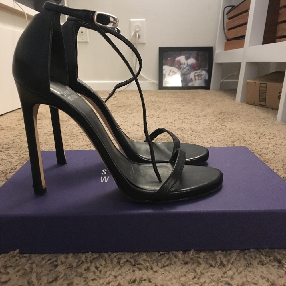 Stuart Weirzman Nudist Sandal in Black