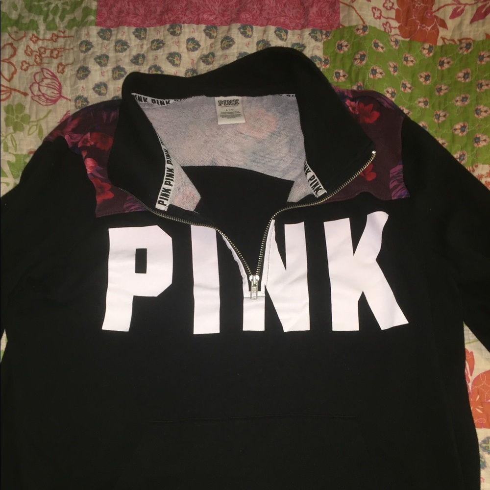 VS Pink sweatshirt! 💓