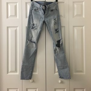 American eagle ripped skinny jeans