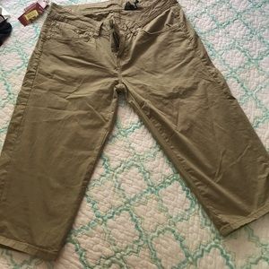 New Buffalo khaki capris