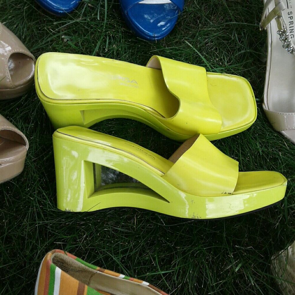 👡***Via Spiga Neon Yellow Wedges***
