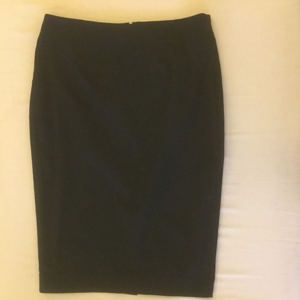 Coming soon - EUC Victoria's Secret Body by Victoria Black Skirt