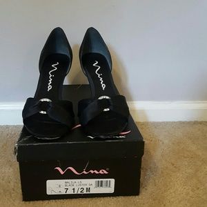 Nina Malia Evening Pump