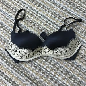 EUC Wire-free Victoria's Secret balconet bra