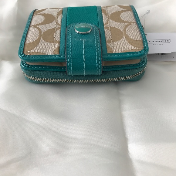 COACH SIGNATURE STRIPE SLIM MEDIUM WALLET - Picture 4 of 5