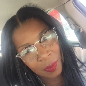 Meet your Posher, Stacy