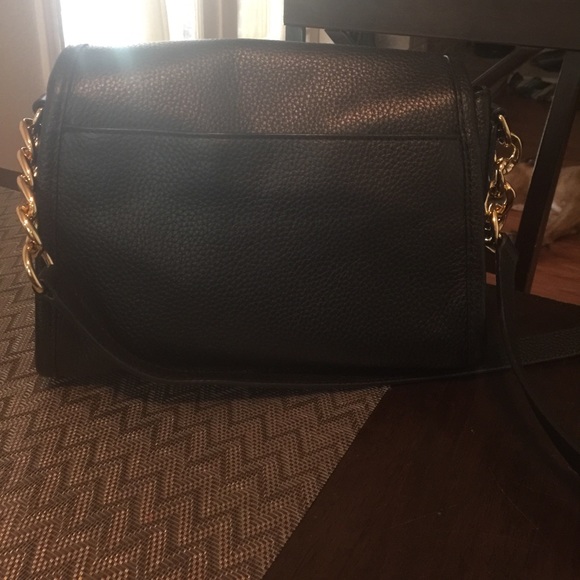 Michael kors crossbody purse - Picture 3 of 7