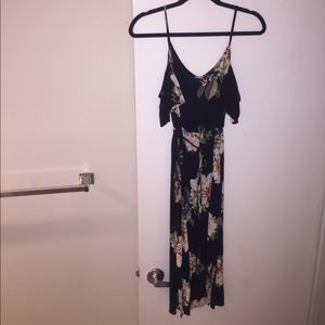 Size 6 TOPSHOP Off The Shoulder Midi Open Back