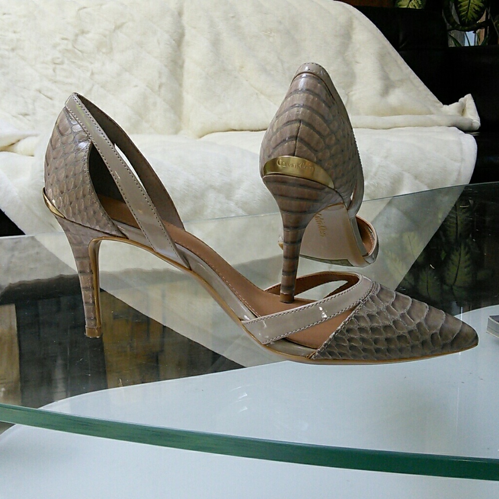 Calvin Klein Snake  Giorgi D'Orsay pumps 6 1/5