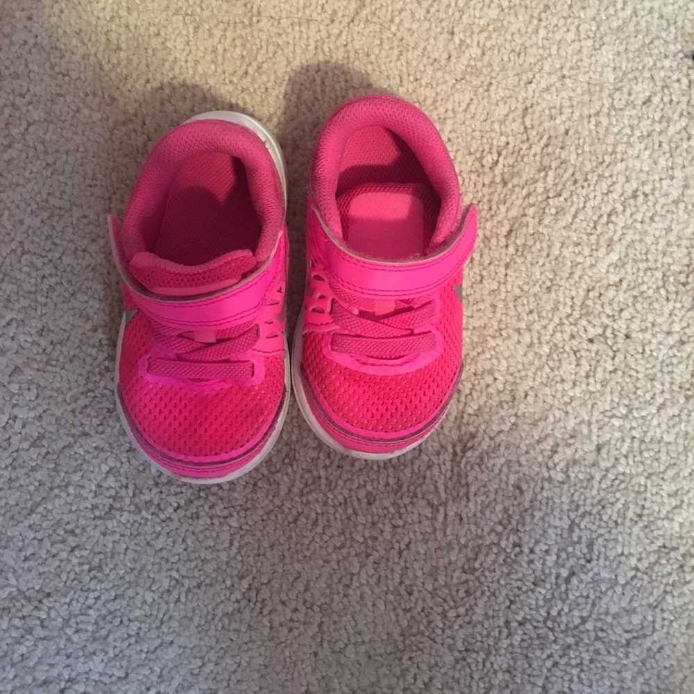 Baby Girl Pink Nikes, Size 5c... Super Cute!!