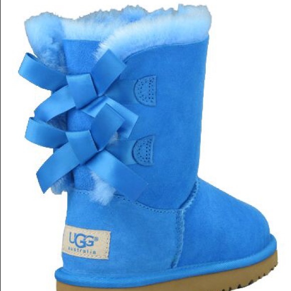 UGG Boots - Picture 2 of 3