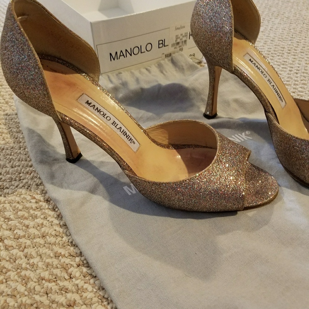 Manolo Blahnik Glitter Pump size 38