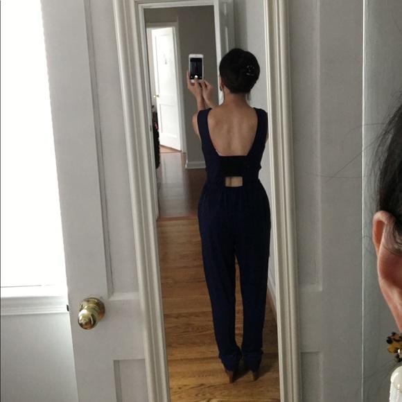 BCBGeneration navy blue jumpsuit size XS - Picture 4 of 4