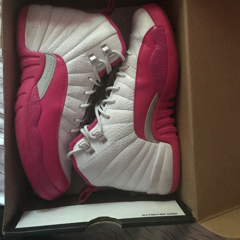 Jordan retro 12s