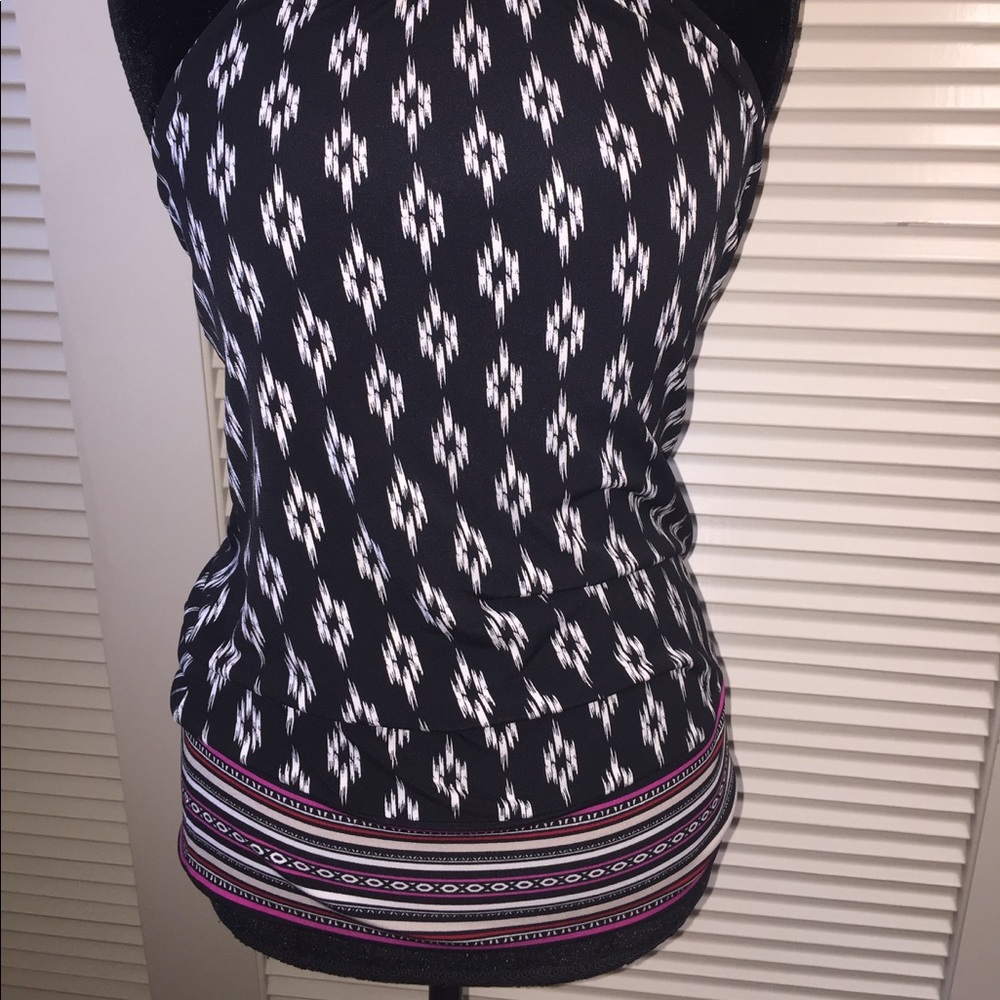 White House Black Market Halter top - Picture 3 of 4