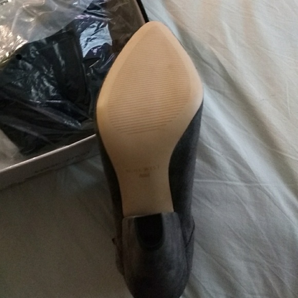 Heather gray suede booties never worn NWOT - Picture 3 of 8