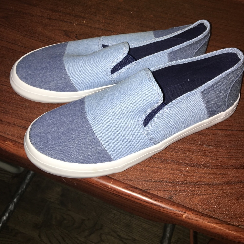 Nautical slip ons