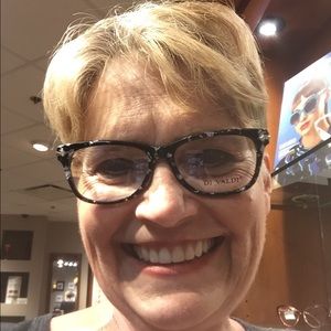 Meet your Posher, Toni