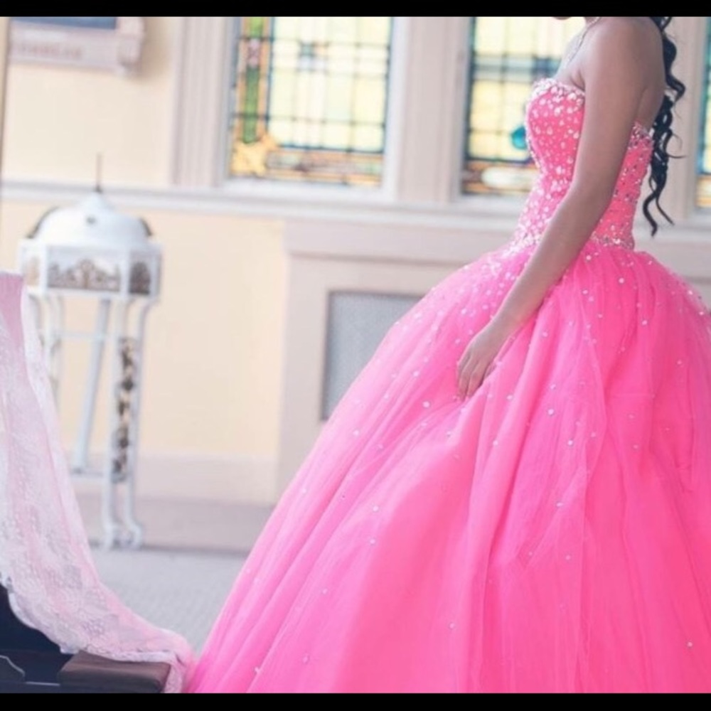 Selling sweet 16 dress