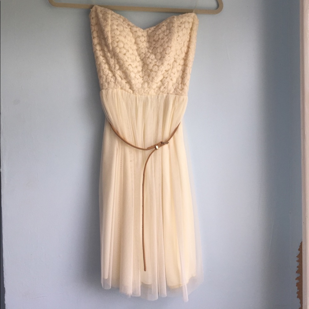 Strapless dress