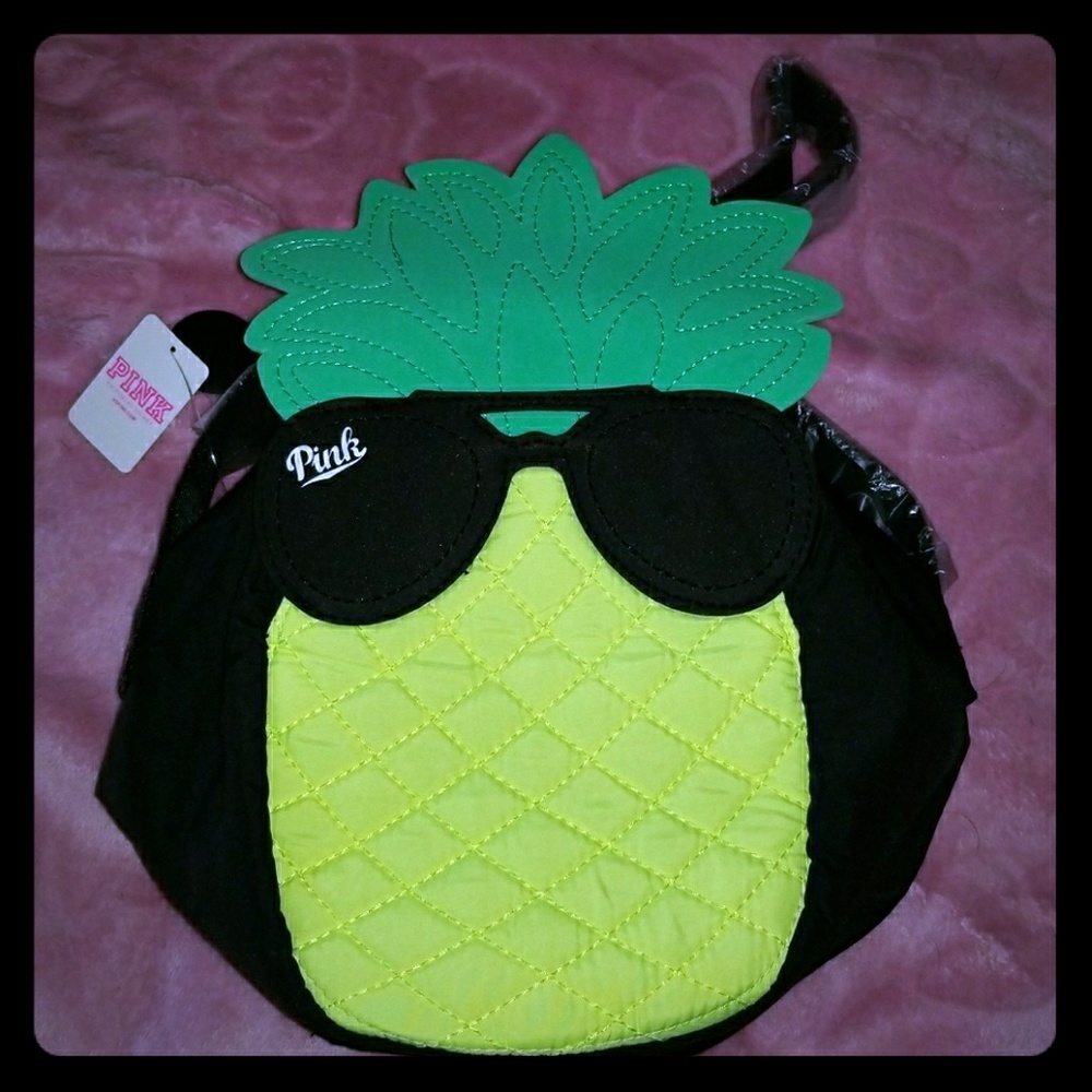 NWT VS PINK PINEAPPLE COOLER