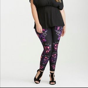 NWT Torrid Size 2 floral leggings