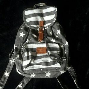 🎉Reduced price today only!🎉 VS Pink Backpack