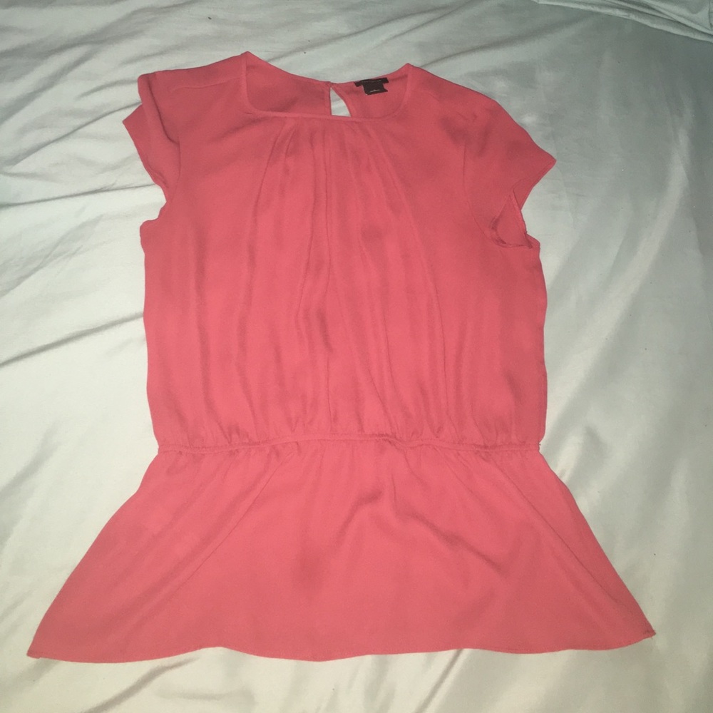⭐️Gorgeous Ann Taylor Blouse!!