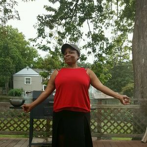 Meet your Posher, Stella