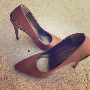 Very cute brown heels