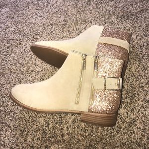 Gianni Bini boots!!!