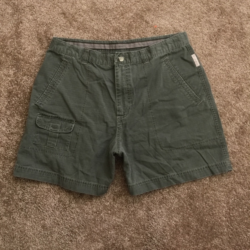 Columbia Women's Green Shorts Size 16