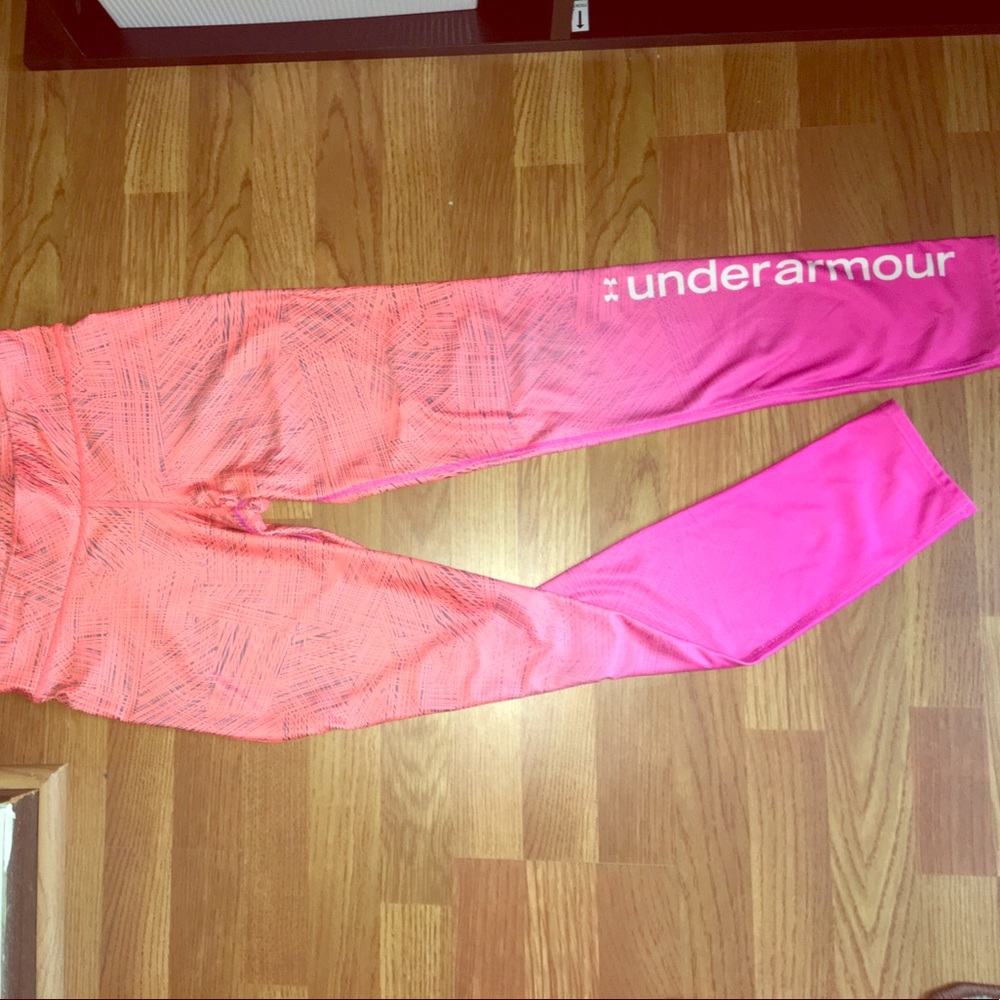 !PRICE LOWERED! Under armour leggings💗👖
