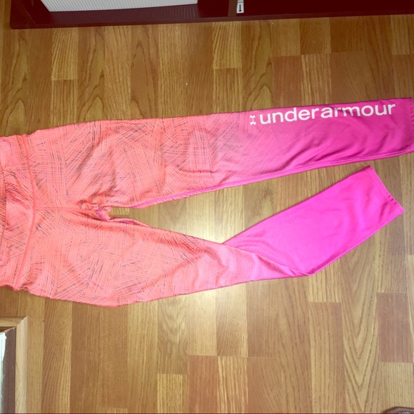 !PRICE LOWERED! Under armour leggings💗👖 - Picture 1 of 2