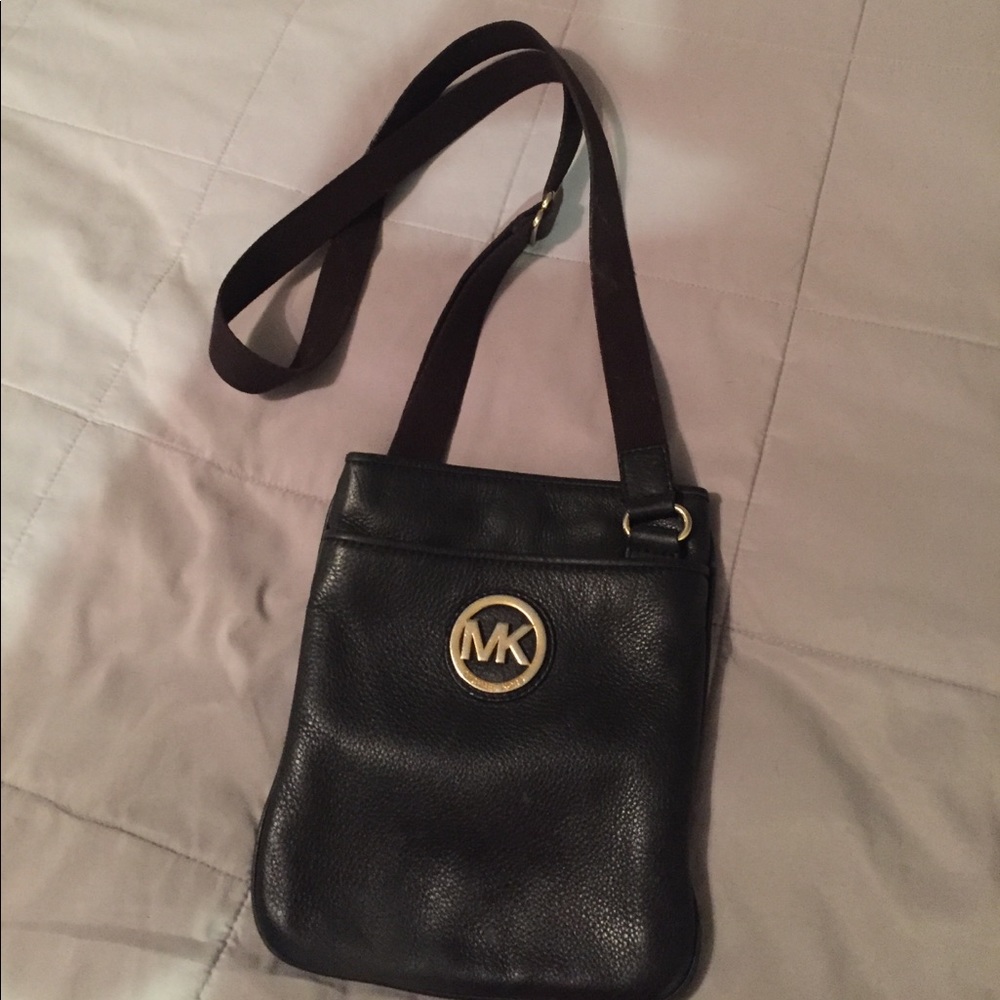 Micheal Kors crossbody