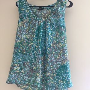 Patterned tank- great for work!