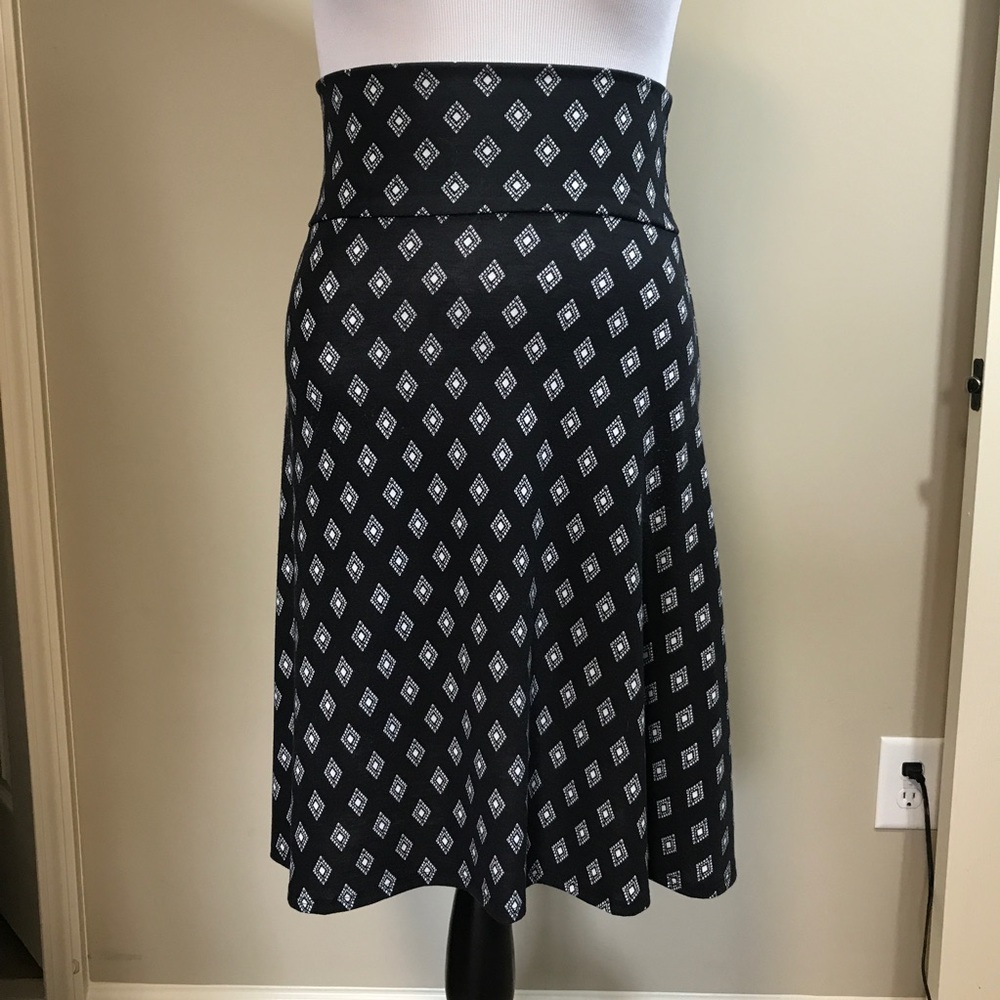 Lularoe Black and white Azure skirt