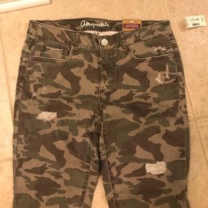 Skinny Camo Jeans