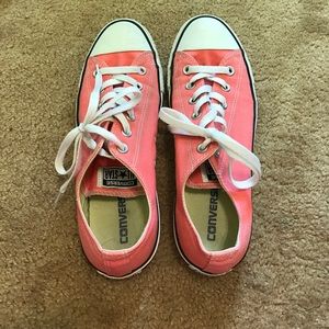 Pink converse