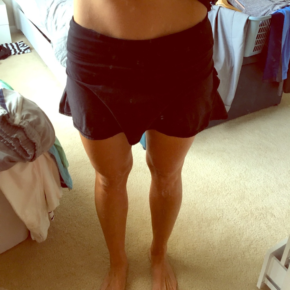 Lulu Lemon workout skirt