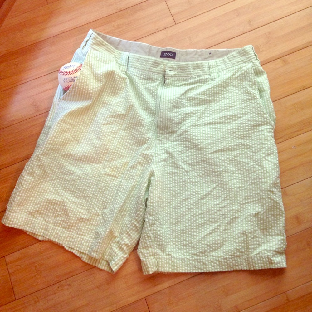 Men's Izod shorts