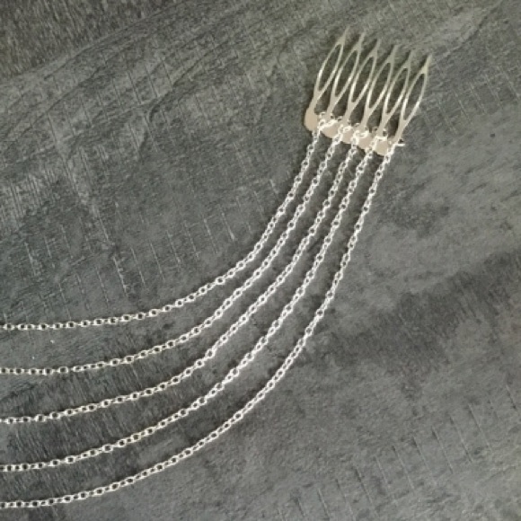 😱ONLY 2 LEFT!😱 Boho Silver Hair Comb Chains - Picture 3 of 3