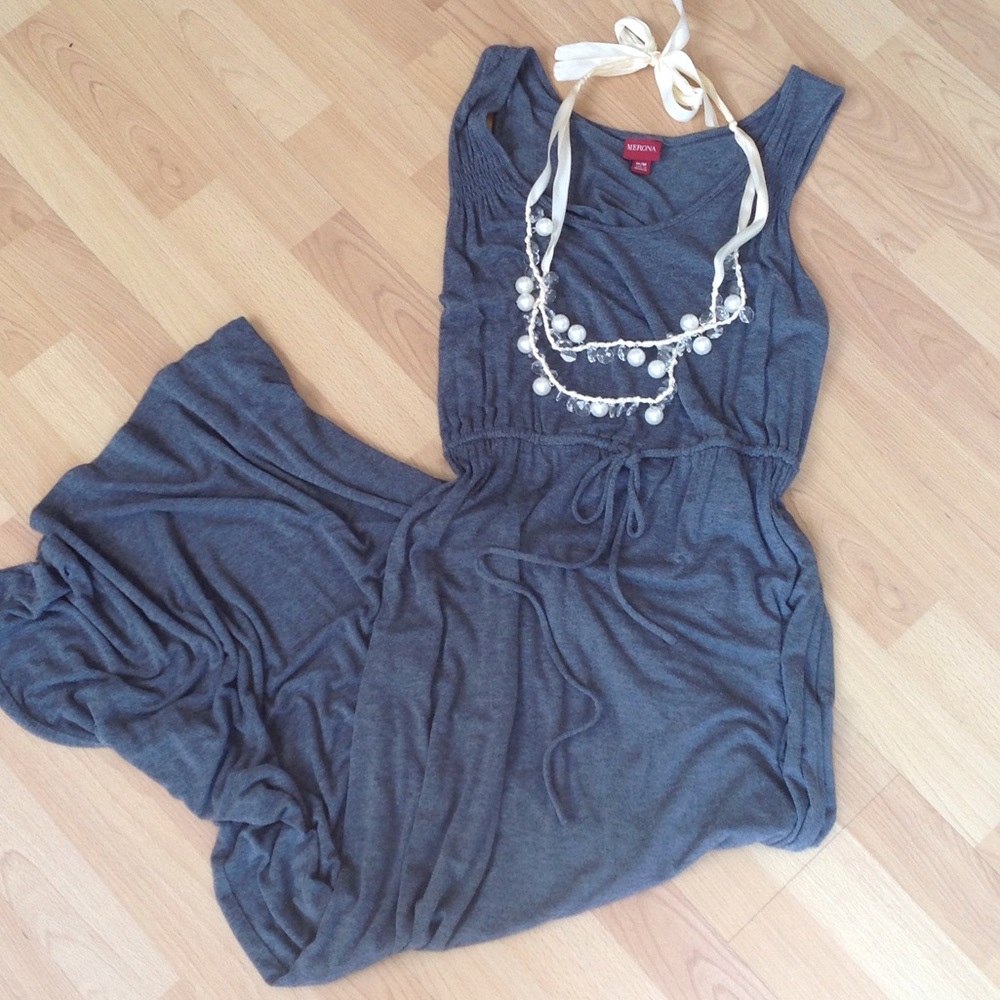 🎉SALE 🎉Gray Stretchy Maxi Dress